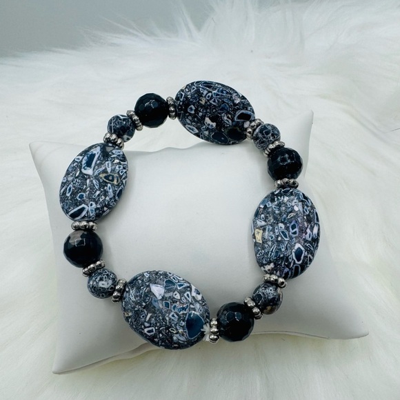 Large Beaded Unique Design Bracelets - Picture 3 of 4